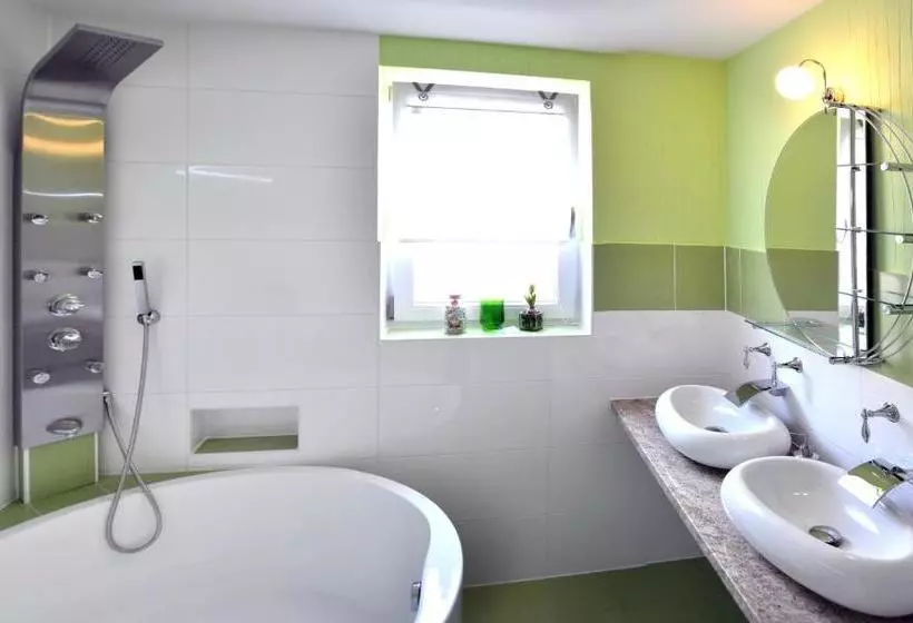 Hotelli Pension Schlossidyll