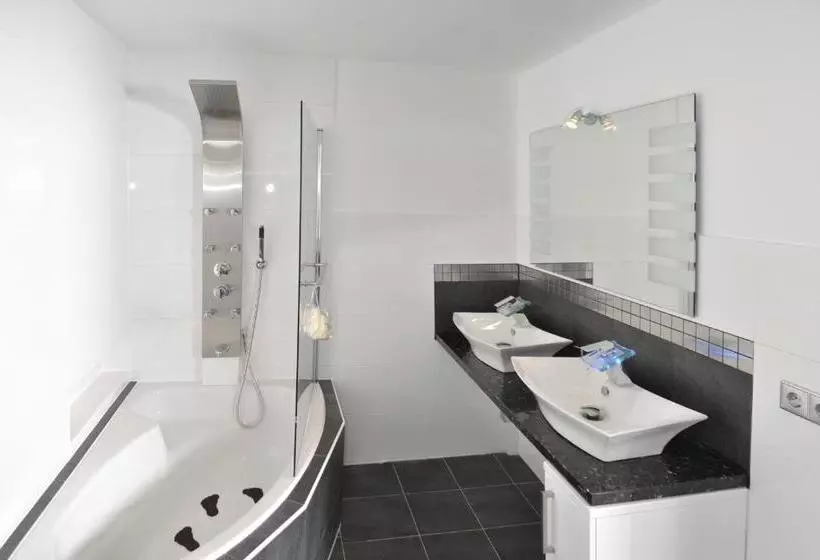 Hotelli Pension Schlossidyll