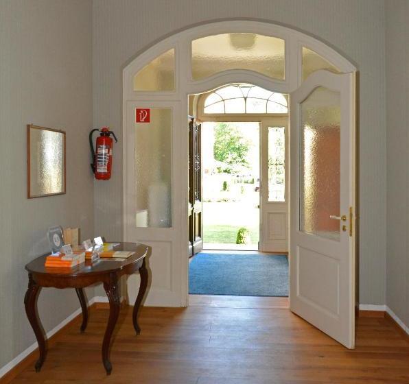 Отель Philosophenvilla