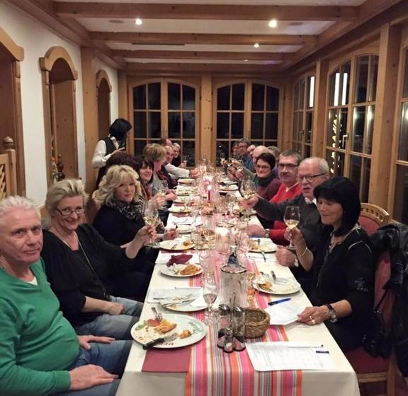 فندق Und Restaurant Piccolo