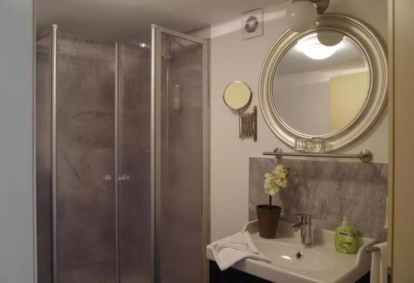 ホテル Restaurant Anno 1617