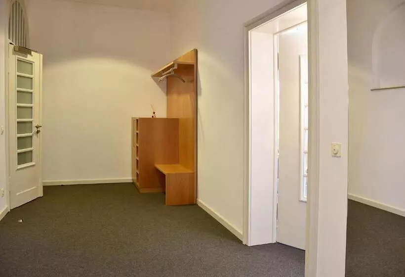 ホテル Robert Schuman Haus