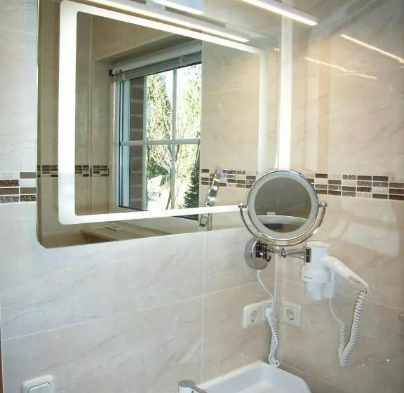 Ostsee Hotel Pension An Der Lindenallee