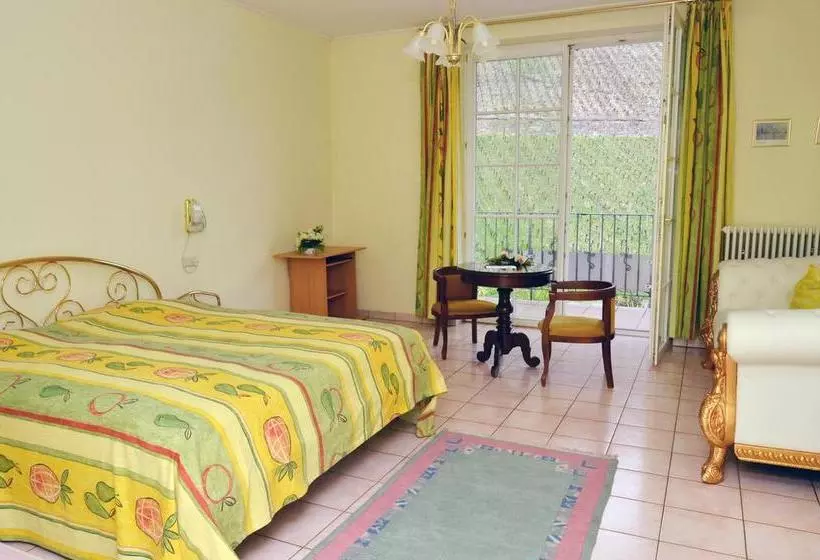 Weingut Und Hotel Haus Am Drachenloch