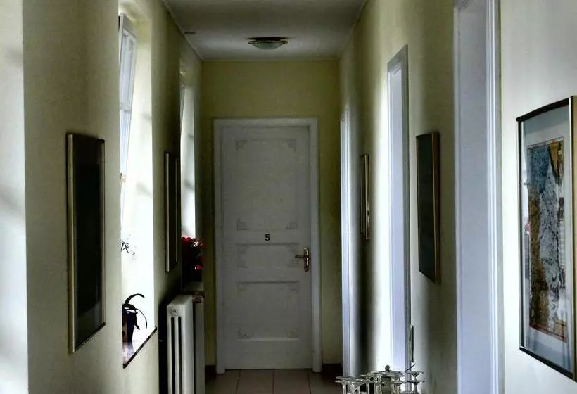 Weingut Und Hotel Haus Am Drachenloch