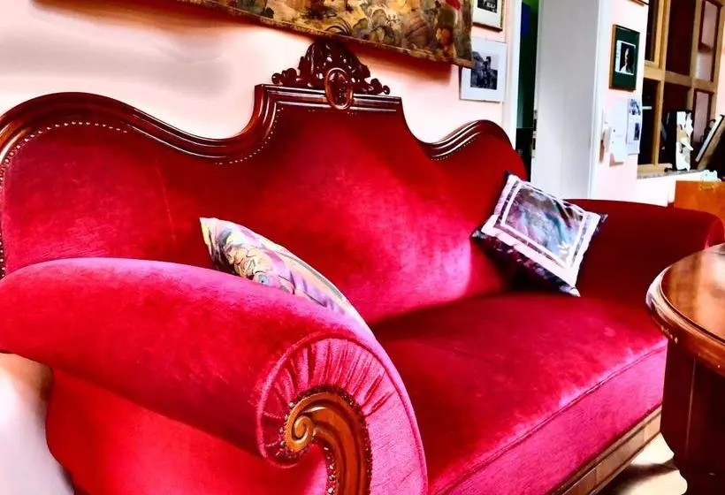 Weingut Und Hotel Haus Am Drachenloch