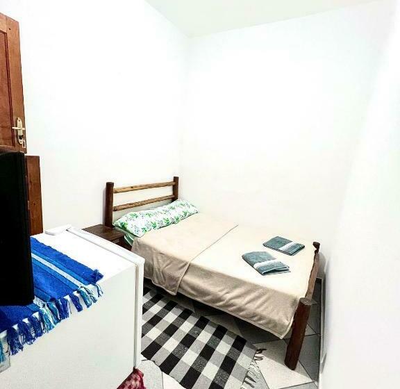 הוסטל Pousada Diniz