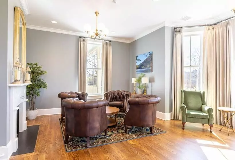 Retkeilymaja The Inn At Foster Falls