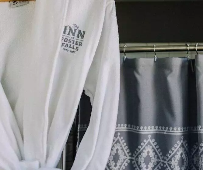 Retkeilymaja The Inn At Foster Falls