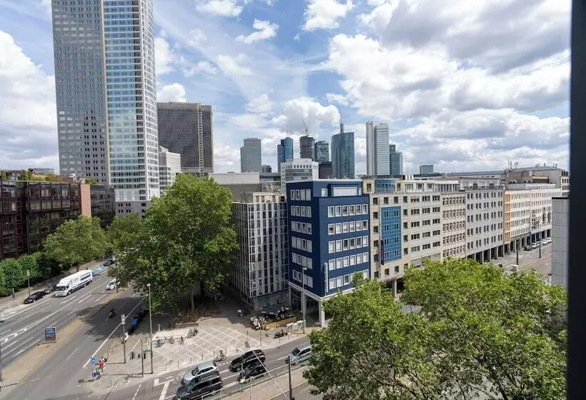 هتل Düsseldorfer Hof