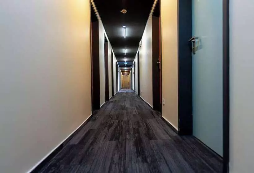 هتل Düsseldorfer Hof