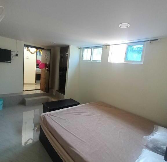 호텔 Oyo Balaji Lodge