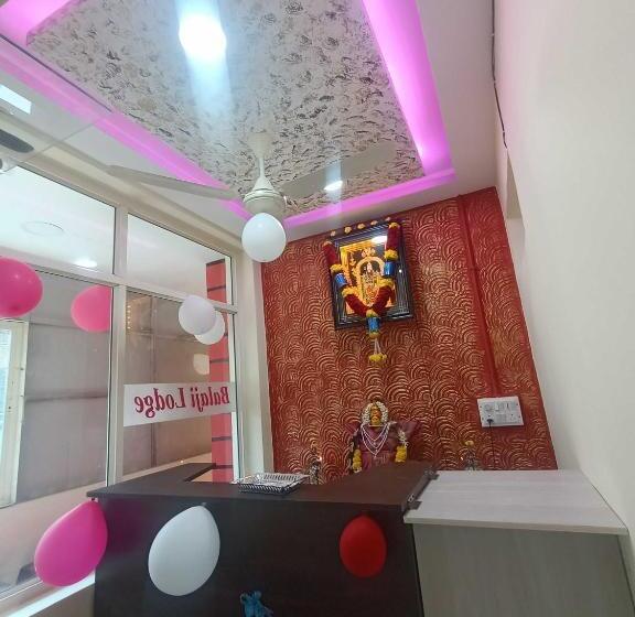 호텔 Oyo Balaji Lodge