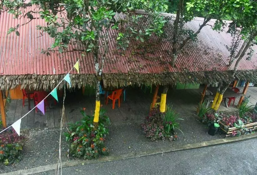 ペンション Posada Kevelin