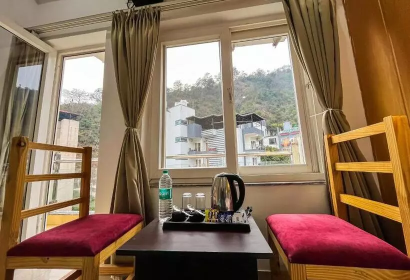هتل The Yachis Rishikesh