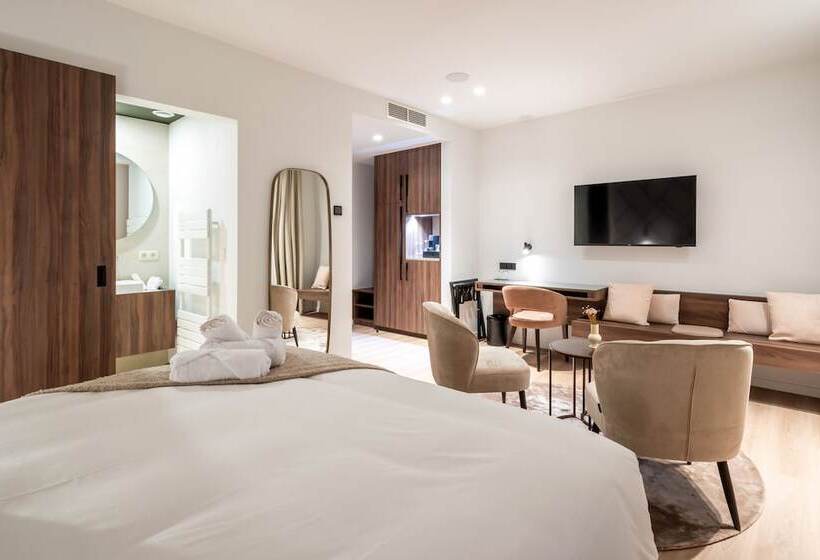 One Two Four   Hotel & Spa