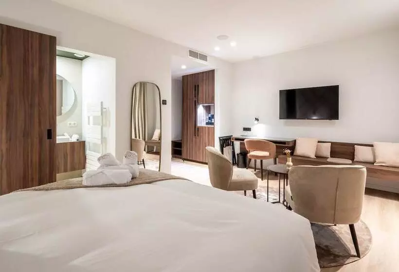 One Two Four   Hotel & Spa