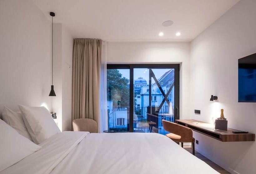 One Two Four   Hotel & Spa