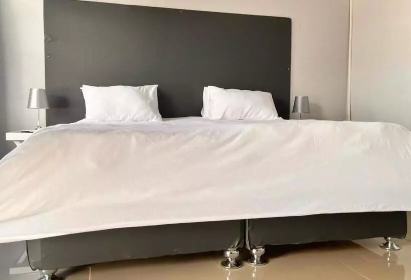 ホテル Tony Hill Manor House