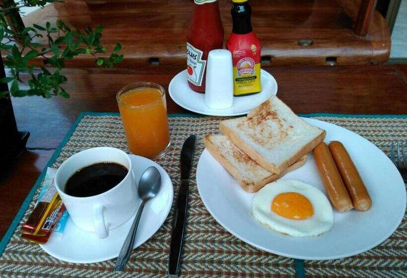 Hotel โรงแรมฉัตรแก้ว