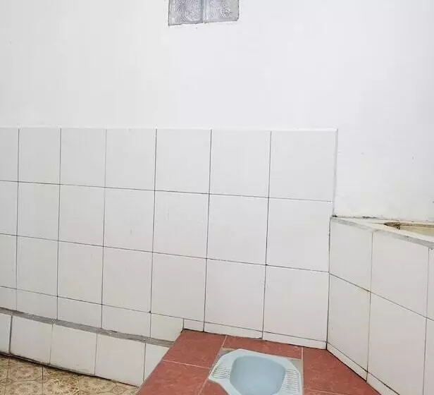 ホテル Oyo 90194 Wisma Ria