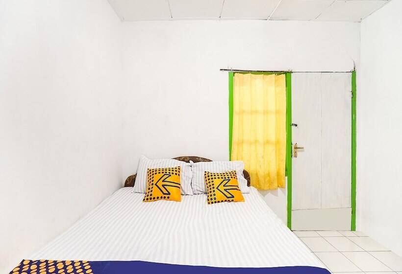 Отель Oyo 90194 Wisma Ria