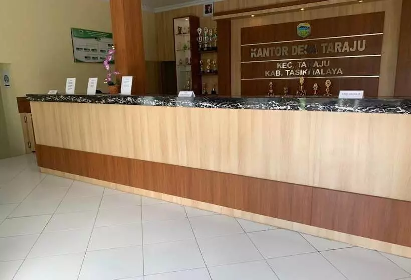 Hotelli Oyo Home 91250 Desa Wisata Taraju