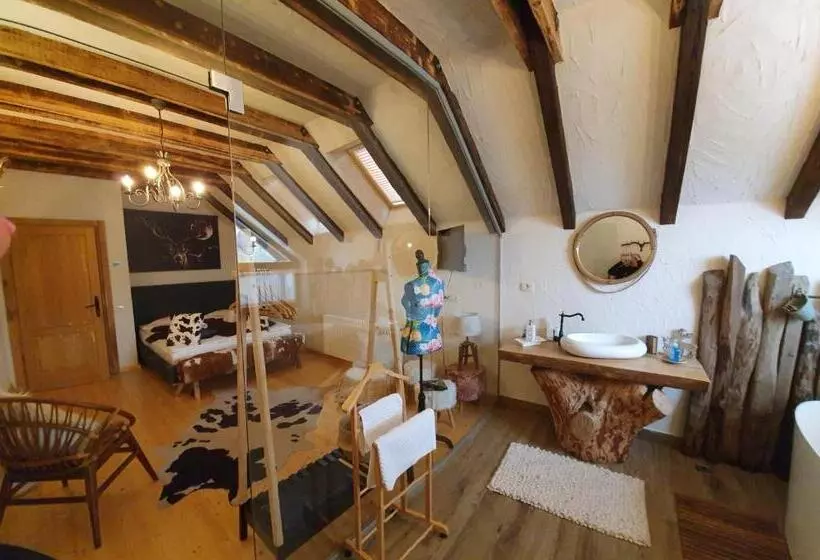 Majatalo Cuibul Braneanului