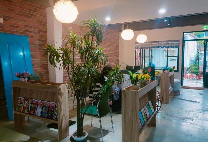 تختخواب و صبحانه 崗好山莊