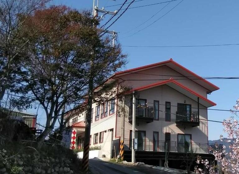 تختخواب و صبحانه 崗好山莊