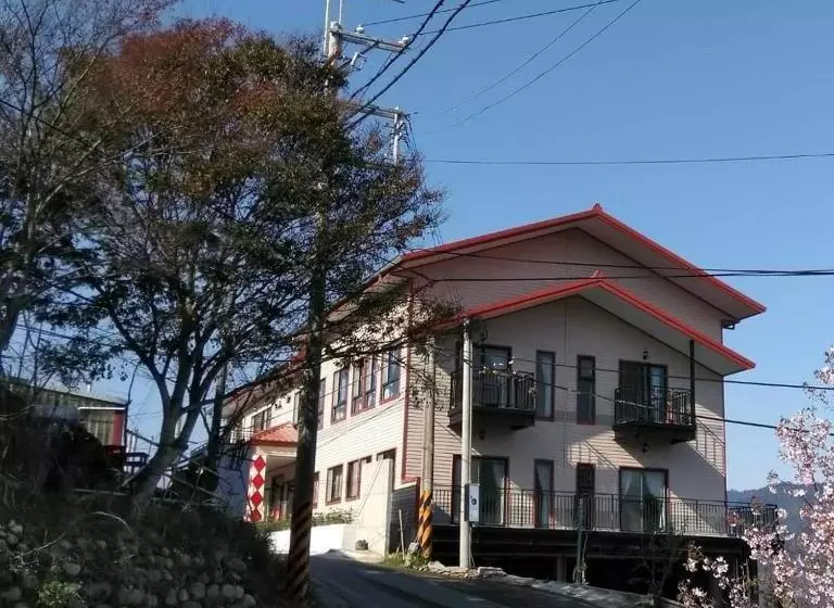 تختخواب و صبحانه 崗好山莊