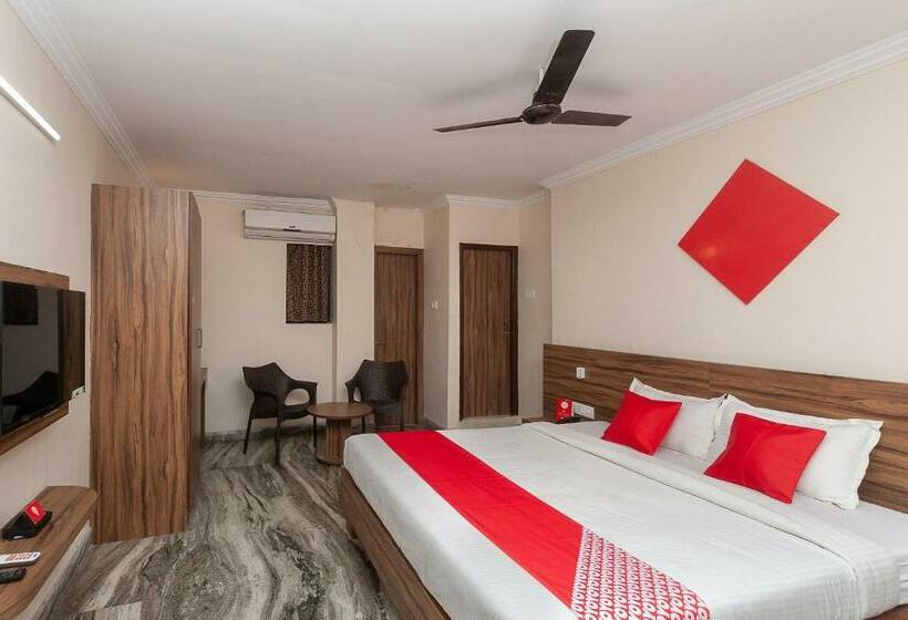 Flagship Hotel Raj Meridian