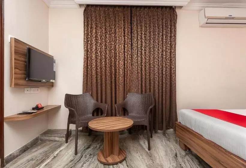 Flagship Hotel Raj Meridian