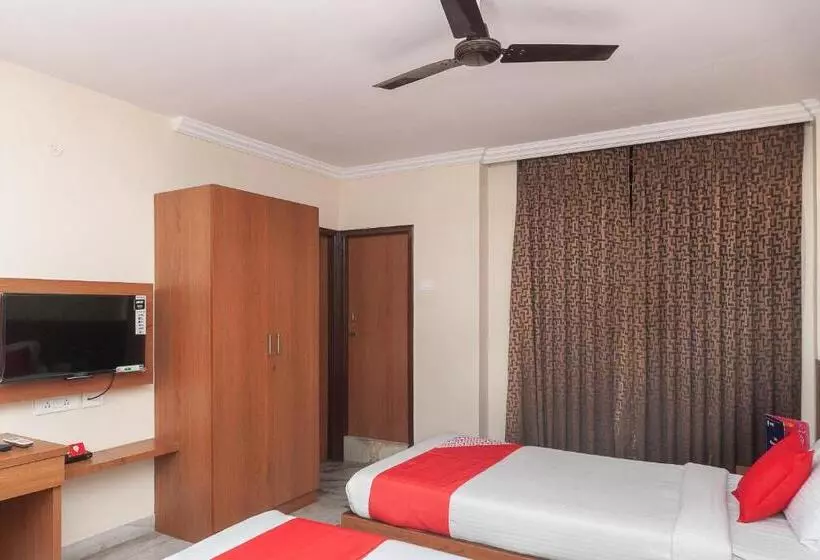 Flagship Hotel Raj Meridian