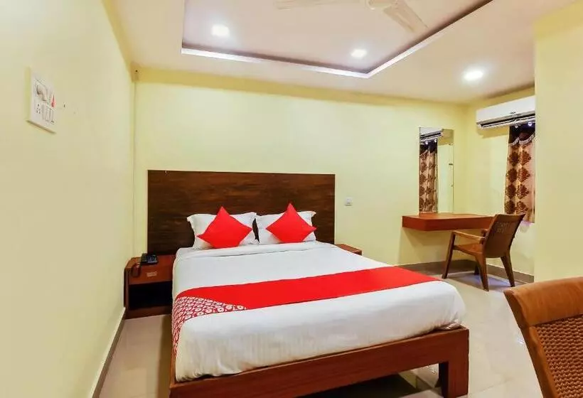 ホテル Oyo Home 37838 Bahavni Residency