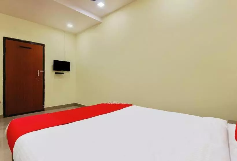 ホテル Oyo Home 37838 Bahavni Residency