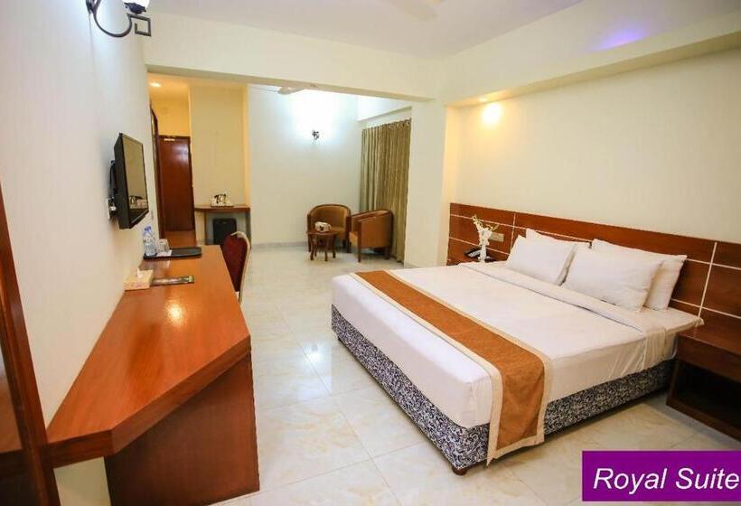 هتل Royal Beach Resort