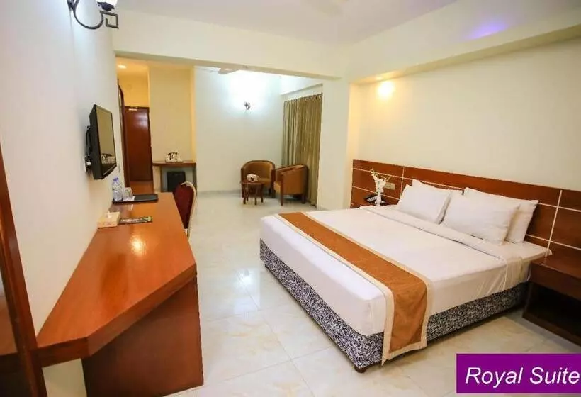 هتل Royal Beach Resort