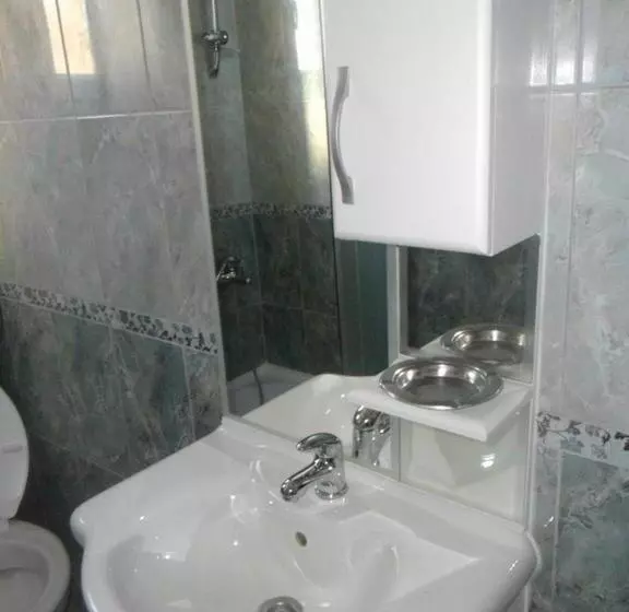 پانسیون Guesthouse Zimovski