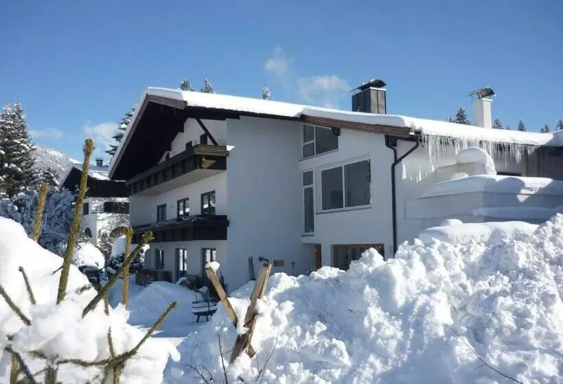 Majatalo Landhaus Almdorf