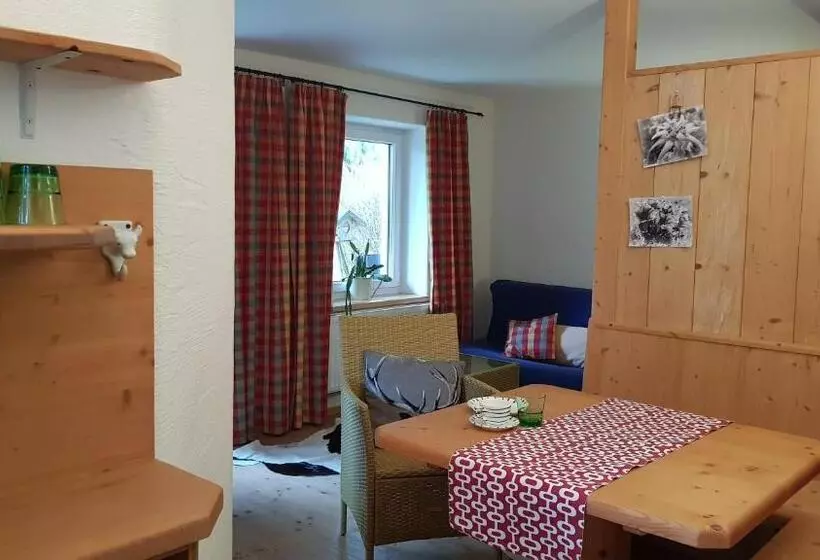 Majatalo Landhaus Almdorf