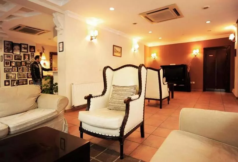 üstün Hotel Alsancak