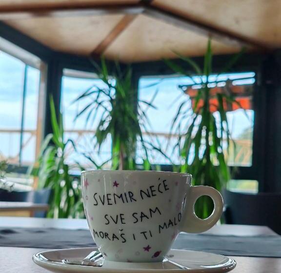 هتل Cruiser Restoran