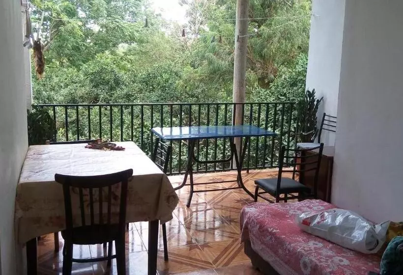 پانسیون Guest House Pirvelwodebuli