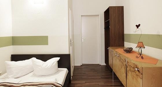 هتل Berlin Overnight