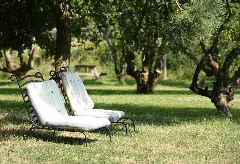 ホテル Domaine De Savigny