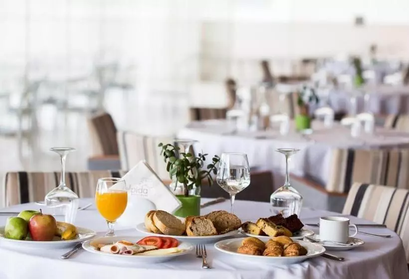 ホテル Elpida Resort & Spa