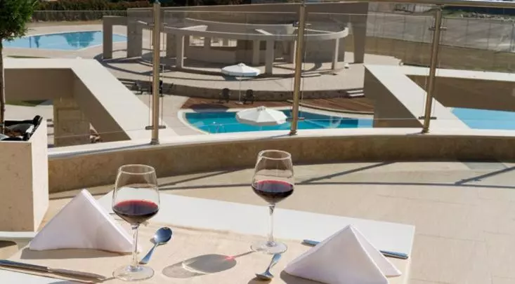 ホテル Elpida Resort & Spa