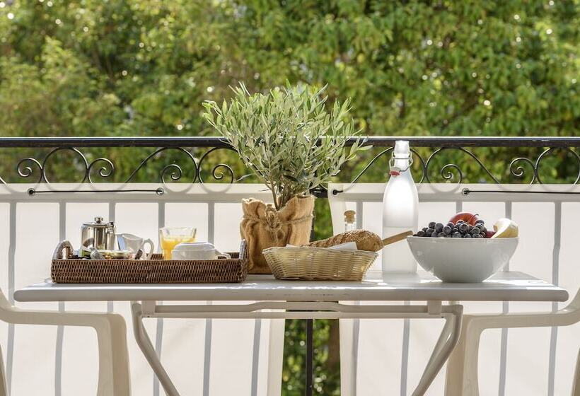 בית מלון כפרי Hôtel & Studios Astor