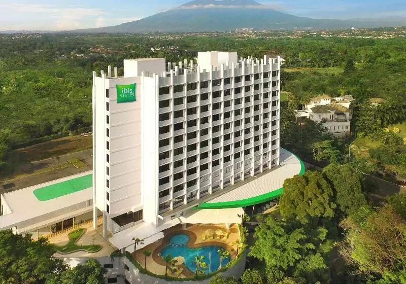 Szálloda Ibis Styles Bogor Raya